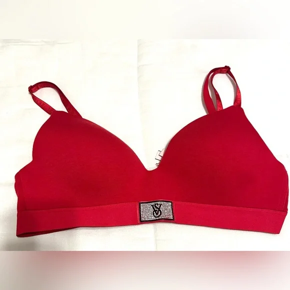 Victoria's Secret Women's Bra Set - Pink, Blue, Red, Tan - Picture 6 of 8